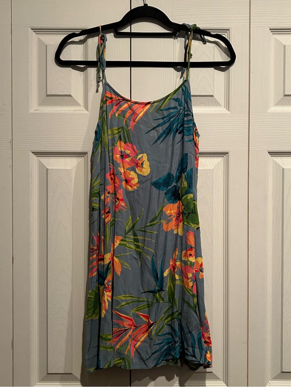Billabong Floral Tie-Shoulder Summer Dress in Slate Blue